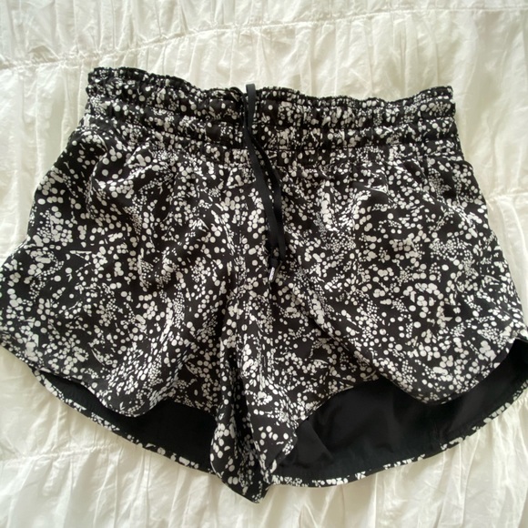 lululemon athletica Pants - Lululemon reversible shorts